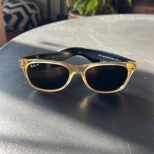 Ray-Ban Wayfarer Bicolor Polarized Brown Unisex Sunglasses